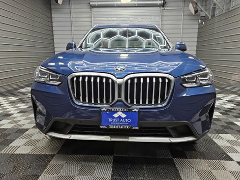 Used 2022 BMW X3 xDrive30i w/ Premium Package AWD/4WD image 3