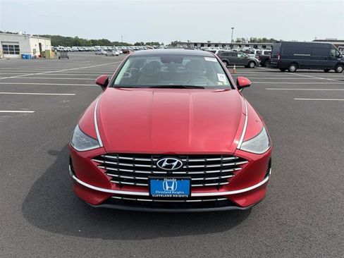 Used 2022 Hyundai Sonata Limited FWD image 2