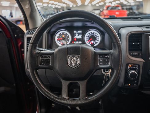 Used 2015 RAM 1500 Express image 35