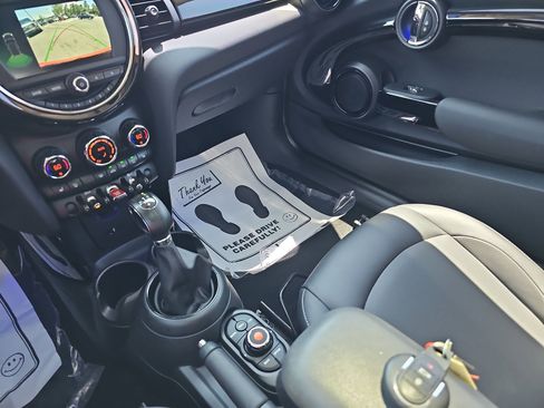 Used 2019 MINI Cooper 2-Door Hardtop FWD image 21