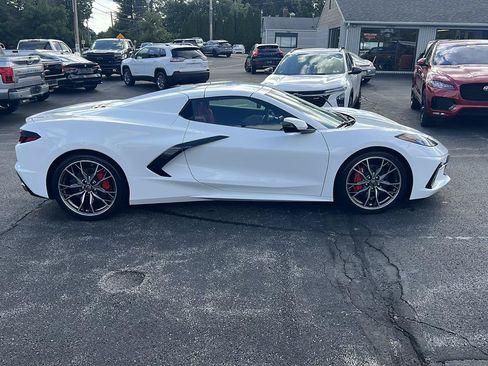 Used 2024 Chevrolet Corvette Stingray Preferred Conv RWD image 4