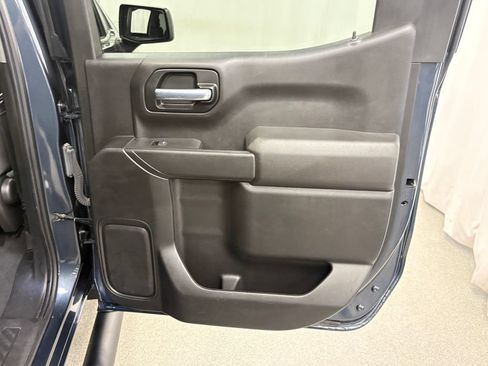 Certified 2021 Chevrolet Silverado 1500 Custom Trail Boss AWD/4WD image 26