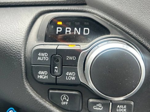 Used 2025 RAM 1500 Big Horn AWD/4WD image 23