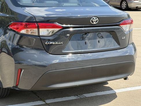 Used 2025 Toyota Corolla LE FWD image 6