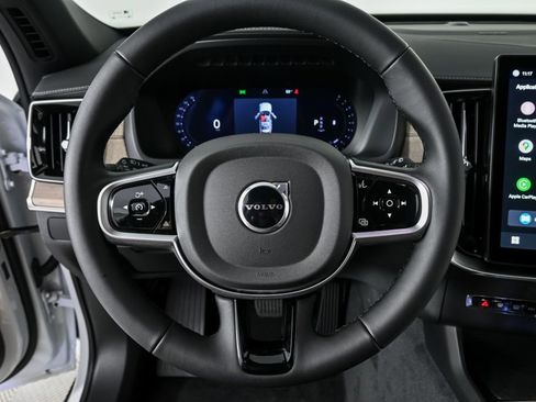 New 2026 Volvo XC90 B6 Plus w/ Protection Package Premier image 9