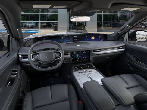 New 2025 Lincoln Navigator Reserve w/ Jet Appearance Package AWD/4WD image 9