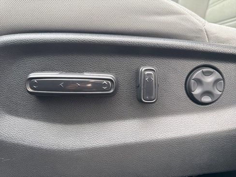 Used 2018 Honda CR-V EX image 13