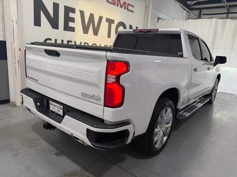 Used 2023 Chevrolet Silverado 1500 High Country w/ High Country Premium Package AWD/4WD image 34