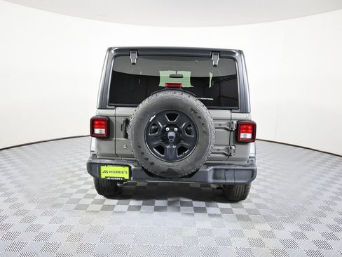 Used 2020 Jeep Wrangler Sport image 5