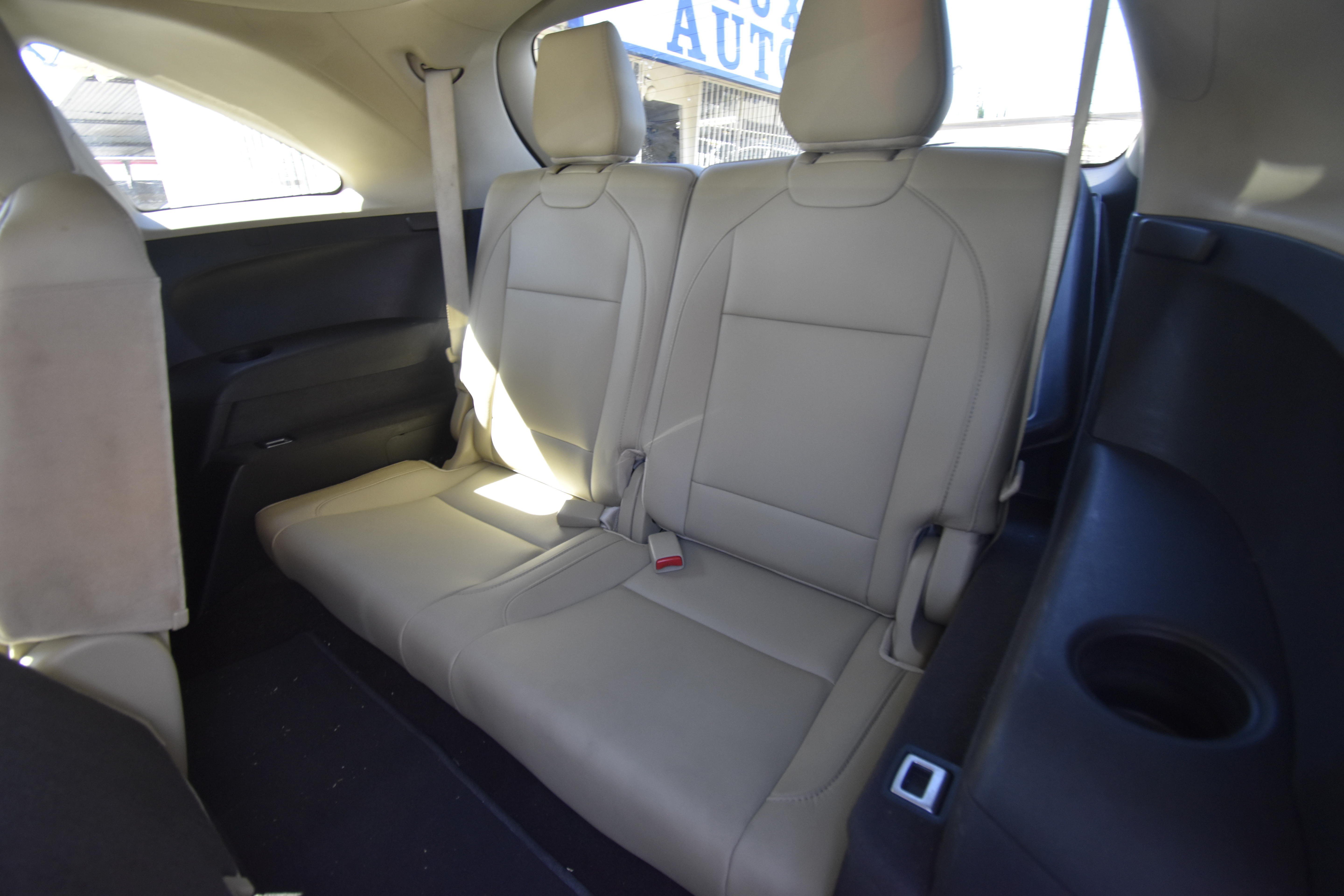 Used 2019 Acura MDX FWD image 11