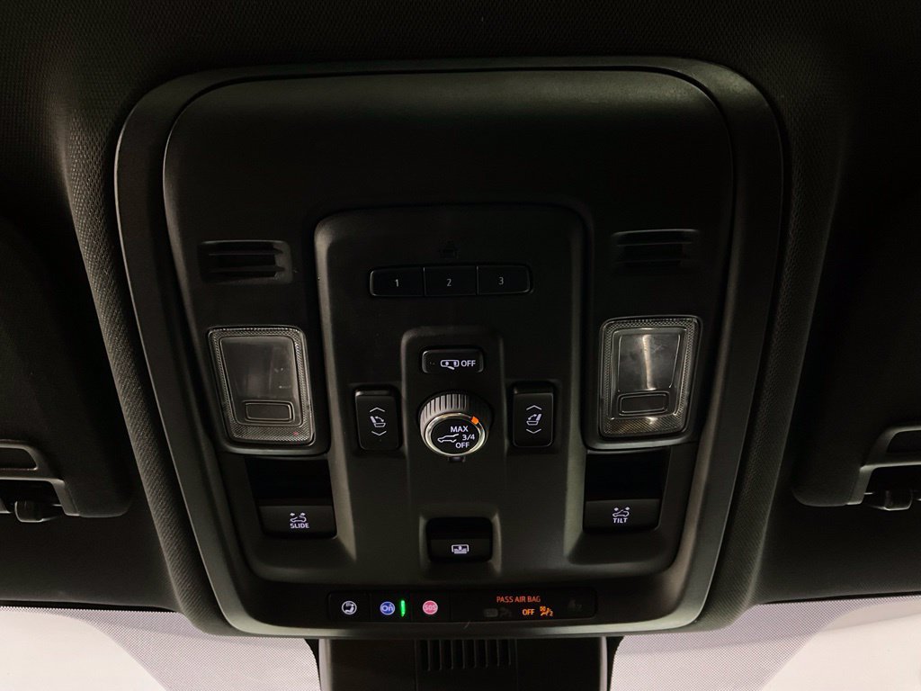 Used 2023 Chevrolet Suburban LT w/ LT Signature Plus Package RWD image 21
