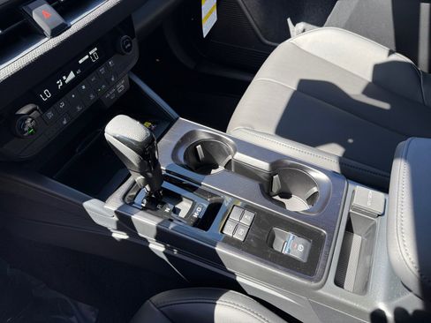 New 2026 Subaru Outback Premium image 13