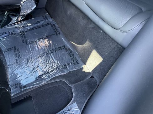 Used 2016 Tesla Model X 90D image 29