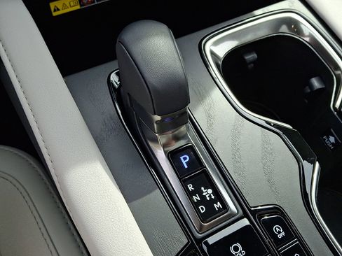 Used 2025 Lexus RX 350 Premium image 16