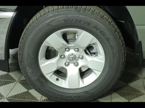 New 2026 RAM 1500 4x4 Crew Cab image 10