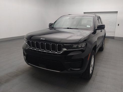 Used 2023 Jeep Grand Cherokee Laredo RWD image 15