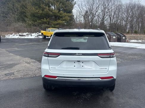 Used 2023 Jeep Grand Cherokee Limited w/ Trailer Tow Prep Group (B) image 8