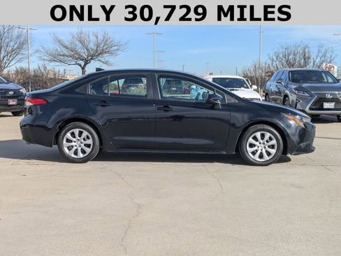 Used 2024 Toyota Corolla LE image 4