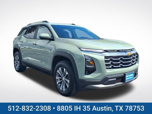 Used 2025 Chevrolet Equinox LT w/ Convenience Package II FWD image 1