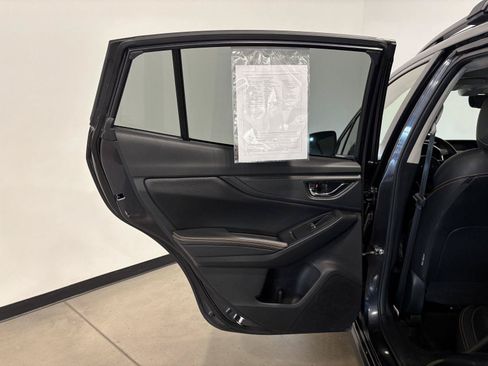 Used 2019 Subaru Crosstrek 2.0i Limited w/ Moonroof Package w/Navigation AWD/4WD image 27