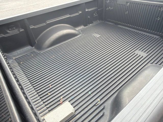 Used 2006 Nissan Frontier SE w/ (P01) Power Pkg RWD image 7