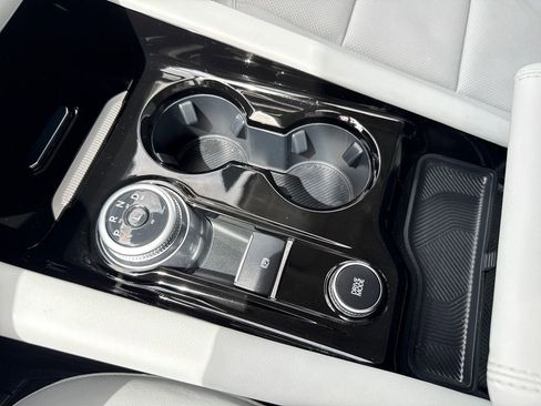 Used 2025 Ford Explorer Platinum w/ Ultimate Package image 24