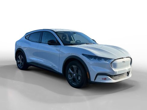 Certified 2023 Ford Mustang Mach-E Select image 7