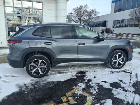 New 2026 Volkswagen Tiguan SE AWD/4WD image 8