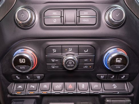 Used 2021 GMC Sierra 1500 AT4 w/ Technology Package AWD/4WD image 26