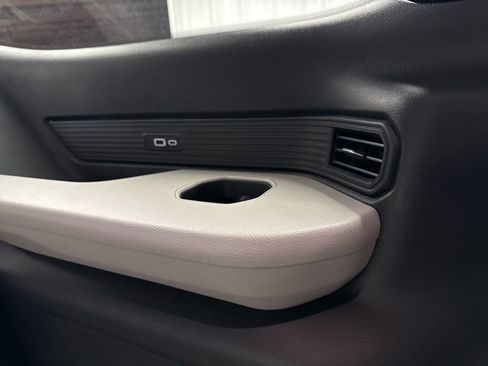 New 2025 Jeep Wagoneer 4WD w/ Convenience Group I image 13