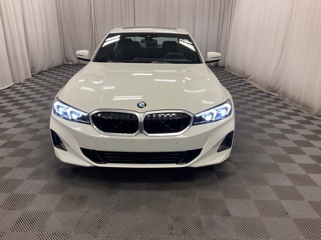 Used 2026 BMW 330i xDrive Sedan AWD/4WD image 12