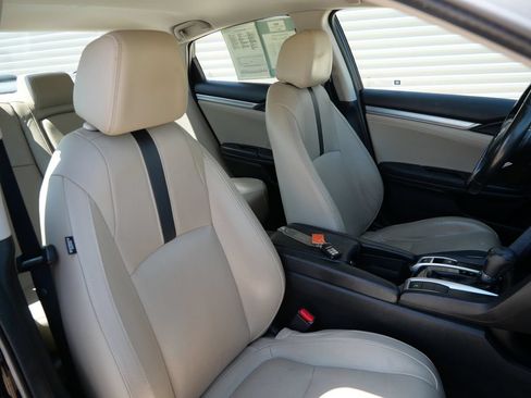 Used 2017 Honda Civic EX-L image 18