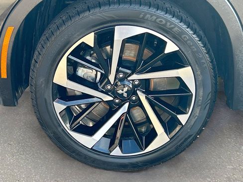 Used 2024 Mitsubishi Outlander SE AWD/4WD image 41
