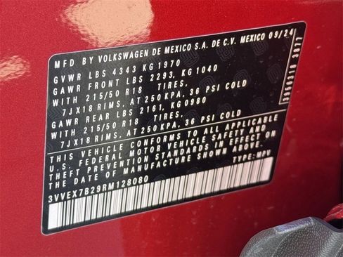 New 2024 Volkswagen Taos SE image 28