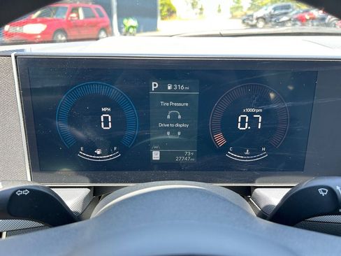 Used 2025 Hyundai Sonata SEL FWD image 14