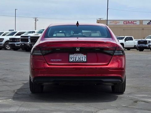 Used 2025 Honda Accord SE image 5