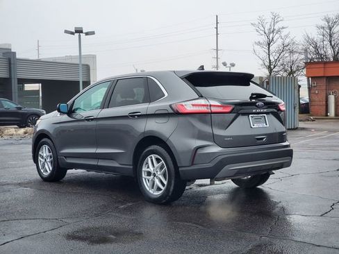Used 2023 Ford Edge SEL w/ Convenience Package image 4