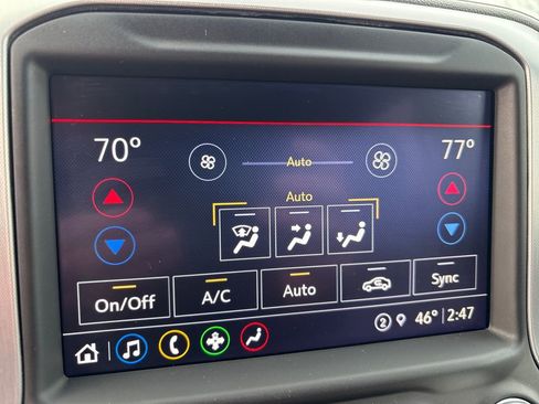 Certified 2022 GMC Sierra 1500 SLT w/ SLT Premium Package image 34