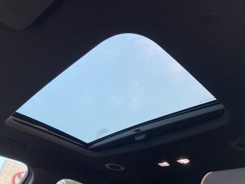 Used 2023 Chevrolet Traverse Premier w/ Redline Edition image 14