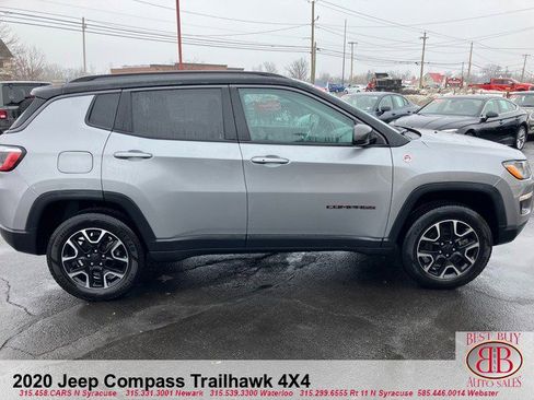 Used 2020 Jeep Compass Trailhawk AWD/4WD image 2