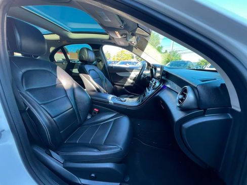Used 2020 Mercedes-Benz C 300 4MATIC Sedan image 22