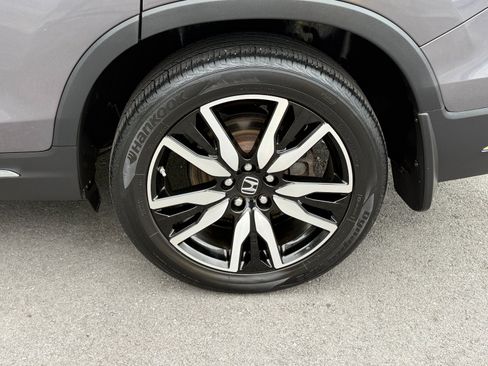 Used 2021 Honda Pilot Touring image 10