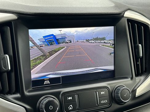 Used 2024 GMC Terrain SLT image 26