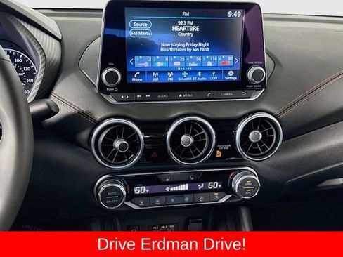 Used 2025 Nissan Sentra SR w/ Midnight Edition FWD image 19