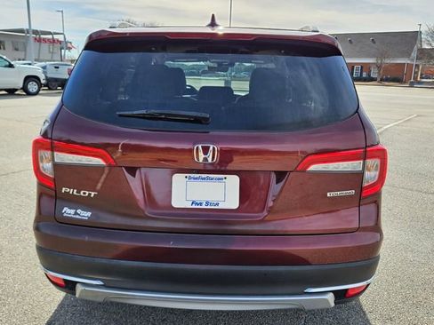 Used 2019 Honda Pilot Touring image 11