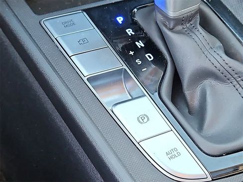 Used 2024 Hyundai Elantra SEL w/ Convenience Package image 27