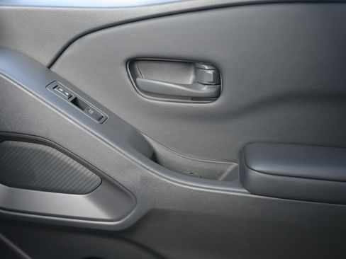 New 2026 Nissan Frontier SV image 27