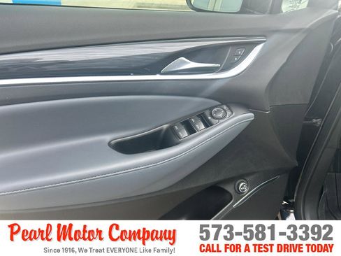 Certified 2024 Buick Enclave Essence w/ Sport Touring Edition image 9