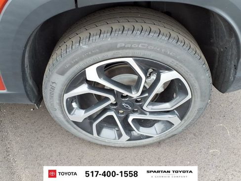 Used 2024 Chevrolet Trax RS w/ Driver Confidence Package FWD image 11