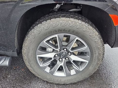 Certified 2024 Chevrolet Tahoe Z71 w/ Luxury Package image 8